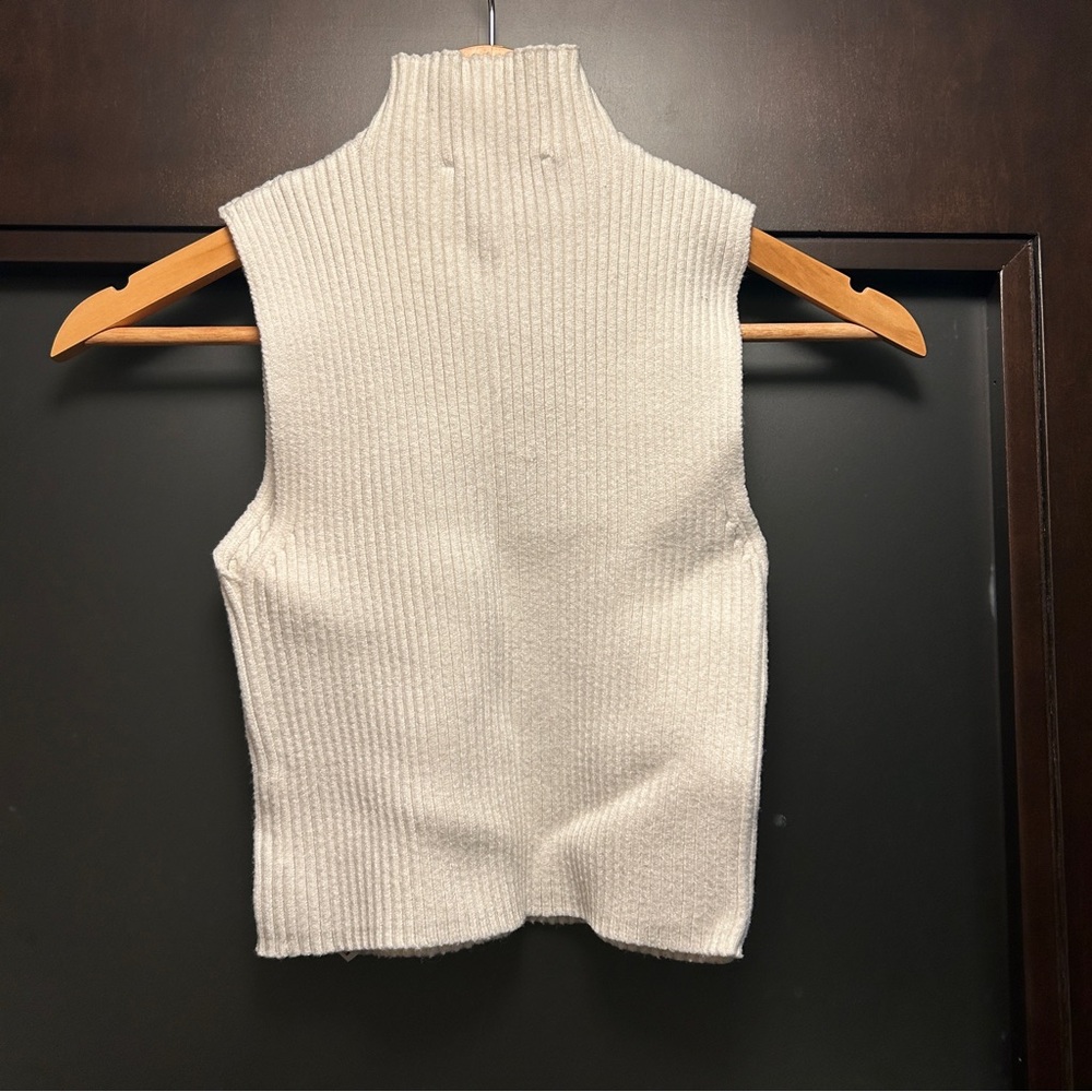 Zara Ribbed Knit Top - Picture 3 of 5